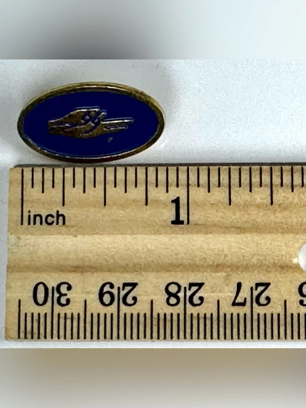 Girl Scouts Brownies Two-Fingers Salute Pin/Pinback Blue Enameled Vintage #1745